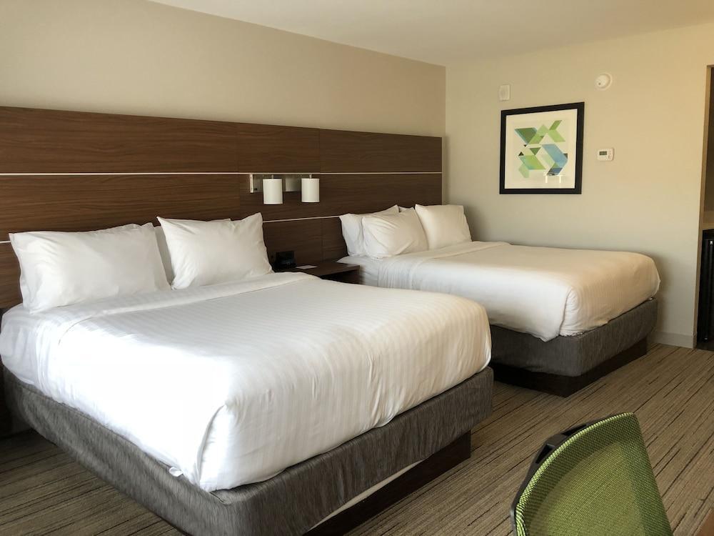 Holiday Inn Express & Suites Broomfield By Ihg Bagian luar foto